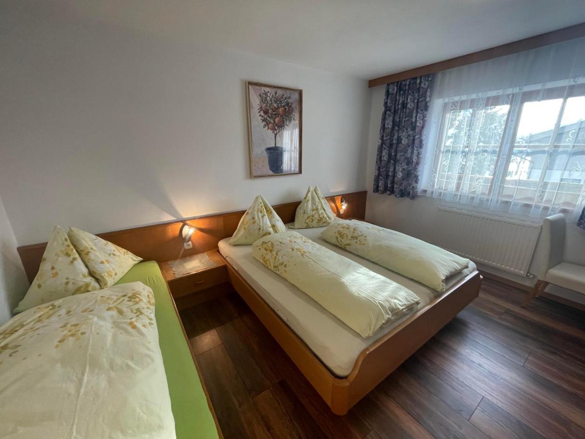 Gaestehaus Glaagut - Familie Hain Villa Hochfilzen Exterior photo